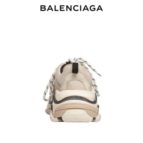Balenciaga Triple S 經典復古老爹鞋