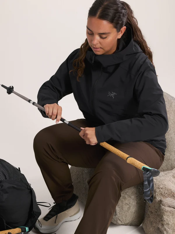 F25-X000010561-Gamma-Hoody-Black-Women-s-Hover Arc'teryx 始祖鳥 Gamma Hoody 軟殼連帽外套