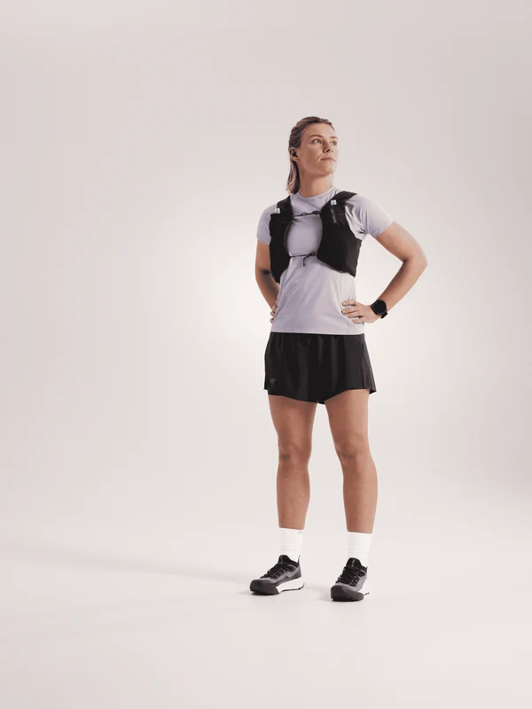 S26_X000010236_002291_Norvan_2-in-1_Short_5_Black_Women_4_Full-Body Arc'teryx 始祖鳥 女款彈性訓練短褲 軍綠色