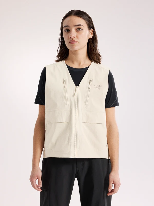 S26_X000010266_022658_Sonii_Utility_Vest_Sea_Salt_Women_S_Front-View_Lowres Arc'teryx 始祖鳥 Sonii Utility Vest 背心